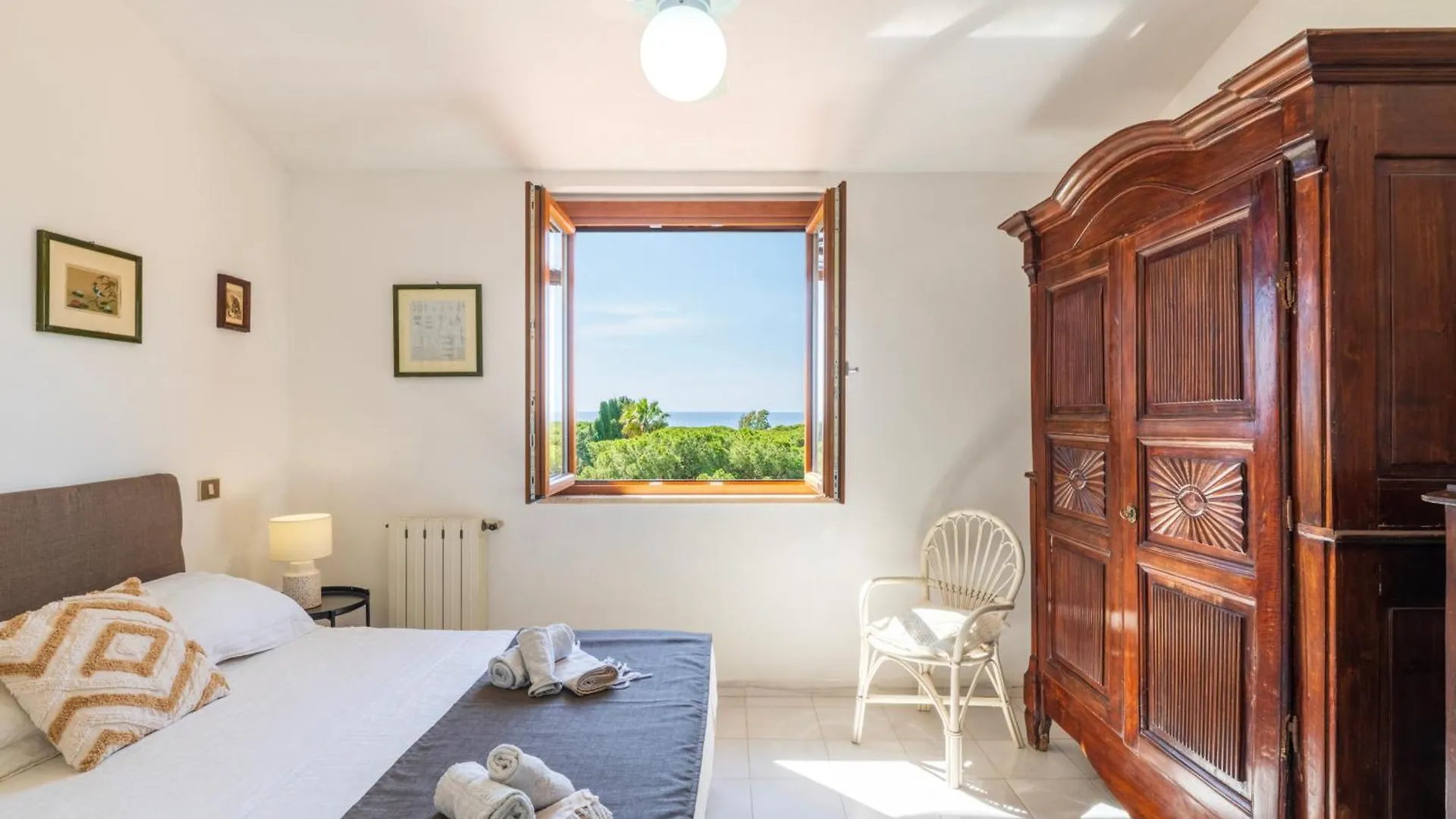 Villa Sara, A Pochi Passi Dalla Spiaggia, Sud Sardegna Forte Village Italie